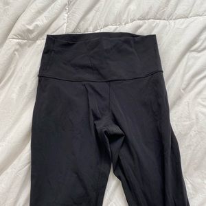 size 6 lululemon wunderunder leggings28” worn once